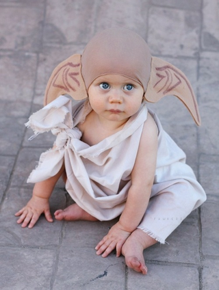 Illustration for article titled The Geekiest Baby Halloween Costumes from All Over the Internet!